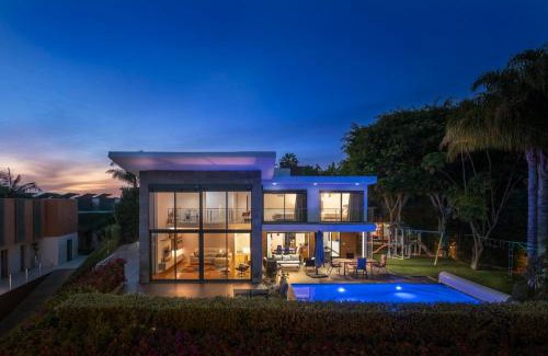 Sao Martinho Villa | Villa das Quebradas by An Island Apart