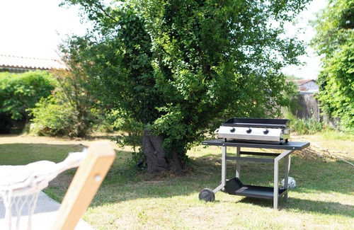 Castres Villa | Villa de Luxe Theolina à Castres - 5 bedrooms, pool & garden