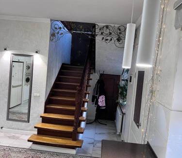 Almaty Villa | Villa de Sara