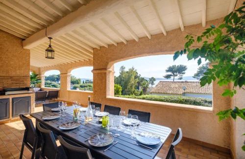 Guerrevieille Villa | Villa des Cigales vue mer avec piscine/proche plage