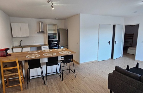Gabian Apartment | Villa des Moulins, in quiet neighborhood.