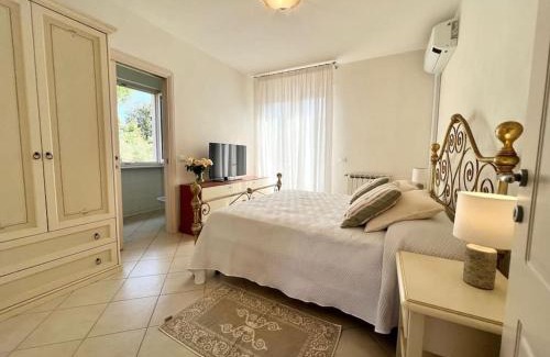 Forte dei Marmi Villa | Villa Donati 6 camere in centro Forte dei Marmi