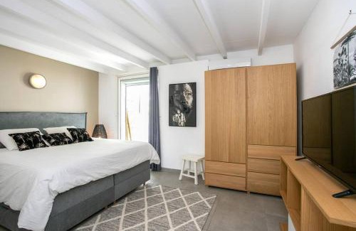 Orient Bay Villa | Villa Elé, 4 chambres, jardin tropical et piscine