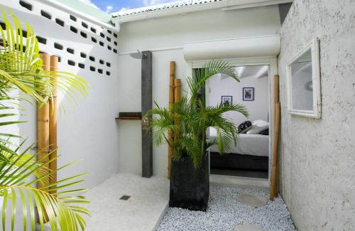 Orient Bay Villa | Villa Elé, 4 chambres, jardin tropical et piscine