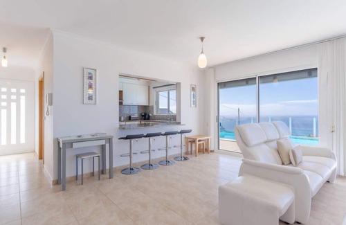 Estreito da Calheta Villa | Villa Eldomar 61 in Estreito da Calheta