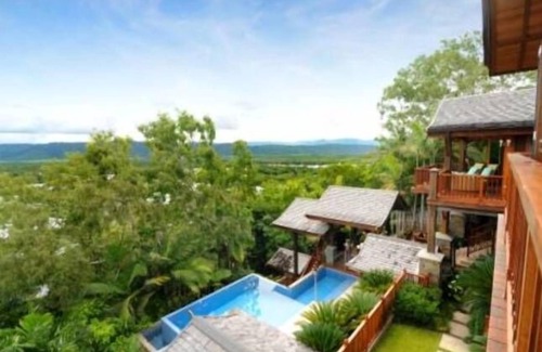 Port Douglas House | Villa Empat Puluh Dua