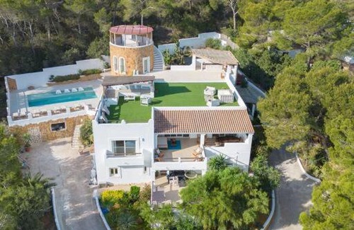 Sant Josep de sa Talaia Villa | Villa en San José con vistas al mar, piscina y 7 habitaciones