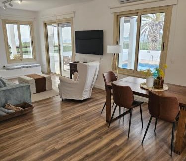 Kissonerga Villa | Villa Enalia Paphos