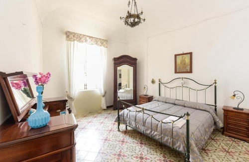 Sant'Andrea Bonagia Villa | Villa Eris Fontana