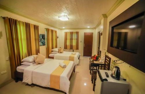 Palayan City Hotel | Villa Esmeralda Bryan's Resort Hotel and Restaurant