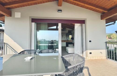 Lonato del Garda Villa | Villa Essenza
