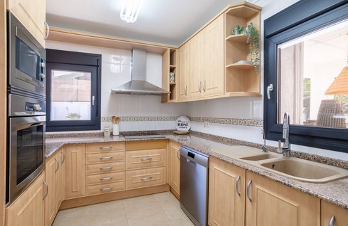 Llano de los Pastores Villa | Villa 'Finca Boubou' with Mountain View, Wi-Fi and Air Conditioning