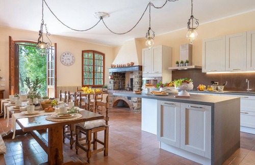 San Filippo Villa | Villa Fiorentini 10, Emma Villas
