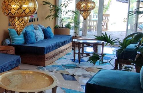 Makunduchi Villa | Villa Fleur de Lys - Sleeps 24 - Pool - Hot Tub