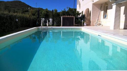 Case Peschiera-Lu Fraili Apartment | Villa Florida 1 with private pool