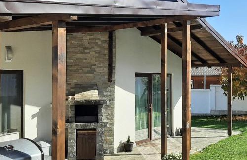 Sapareva Banya Villa | Villa Gardenia