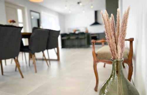 Nova Vas Villa | Villa Gaudeo with pool and EV station