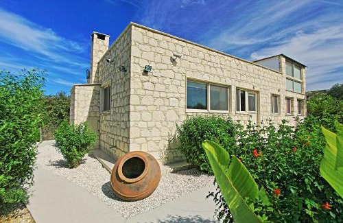 Goudi Villa | Villa Georgios Rafaela