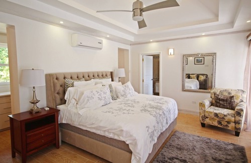 Halcyon Heights Villa | Villa Giandara by BSL Rentals