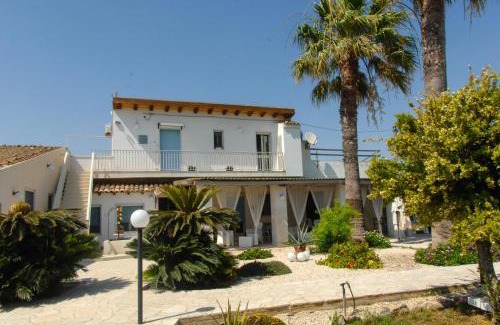 Scicli Bed & Breakfast | Villa Giummarito
