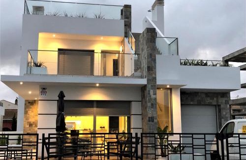 Los Alcazares Villa | Villa Happy Moments