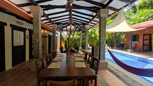 Playa Hermosa Villa | Villa Helena de Hermosa
