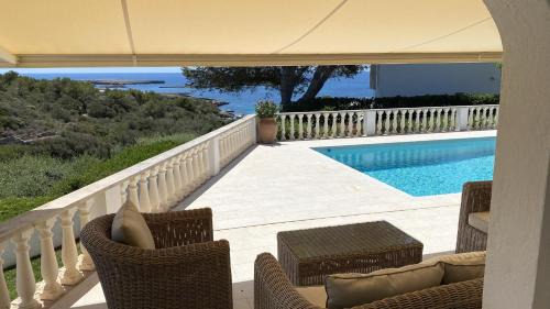 Binisafua Villa | Villa HERMITAGE