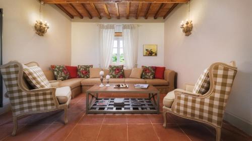 Reggello Villa | VILLA IL MAGNIFICO 10, Emma Villas