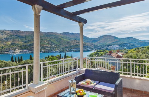Zaton Villa | Villa Imperial View