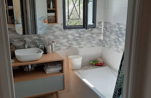 La Farlede House | Villa in a quiet hamlet 20 minutes from the beach