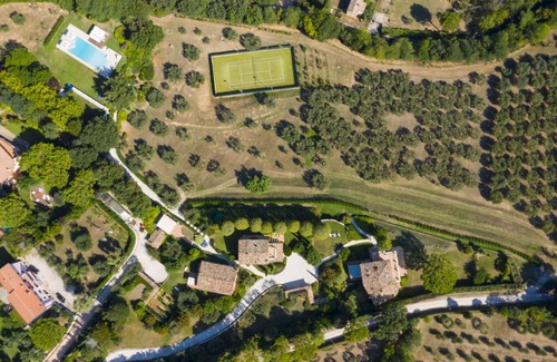 Civitanova Alta Villa | Villa in Civitanova Alta with 6 bedrooms sleeps 12