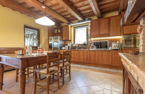 Fano Villa | Villa in Fano with 6 bedrooms sleeps 14