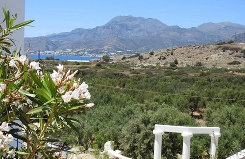 Makry Gialos Villa | Villa in Makry Gialos near Sandy Beach