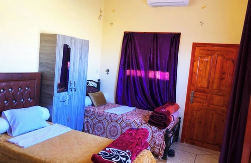 Tata Bed & Breakfast | Villa in Tata City - Spacious 6-bedroom with Private-Badroom/Shower