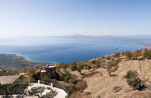 Diasella Villa | VILLA in the sky over the beach