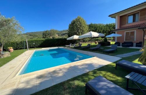 Loro Ciuffenna Villa | Villa in Tuscany with Private Pool & Views, cleaning included