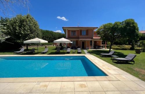 Loro Ciuffenna Villa | Villa in Tuscany with Private Pool & Views, cleaning included