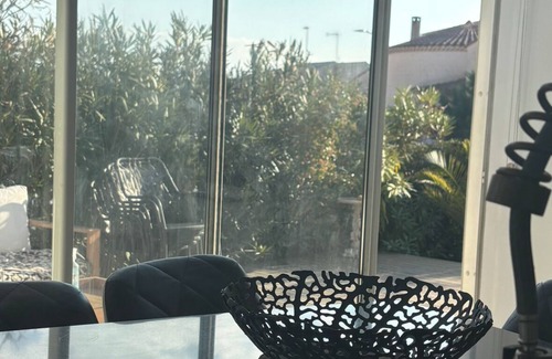 Valras-Plage Villa | Villa in Valras plage 700 m from the beach with heated indoor pool