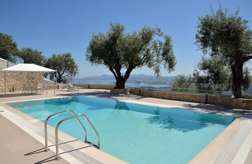 Spartylas Villa | Villa Ipsos - Five Bedroom Villa, Sleeps 9