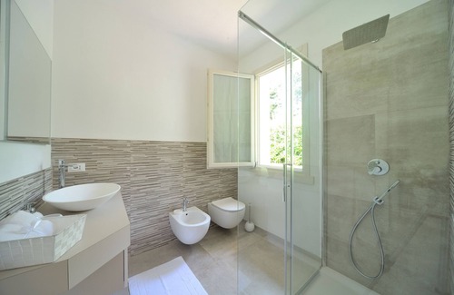 San Felice del Benaco Bed & Breakfast | Villa Josephine B&B