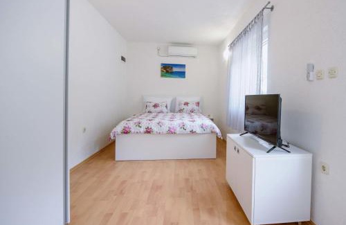 Brist House | Villa Kathi