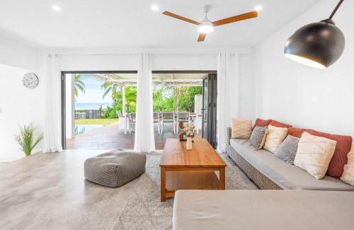 Triolet Villa | Villa Ki-Ma - Beachfront Stay at Trou-aux-Biches