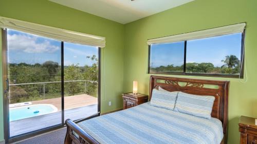 Parrita House | Villa Kiskadee - Beautiful Mountain Views with Private Pool