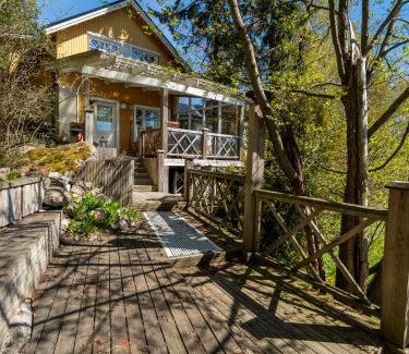 Loparo Villa | Villa Lövkulla with Sauna