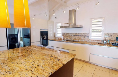 Saint-Francois Villa | Villa l'Hacienda deluxe sea view 180 pool jacuzzi gym quiet garden