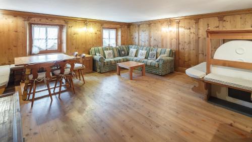 Cortina d'Ampezzo Apartment | Villa Lacedel - Stayincortina