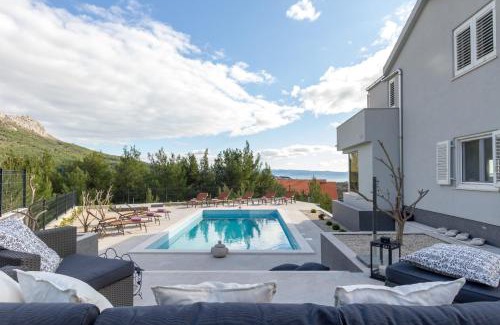 Zrnovnica Villa | VIlla Laetitia