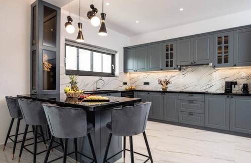 Gaitanion Villa | Villa Laha Gabrijela in Zante/Zakynthos with Private Pool & Modern Comforts