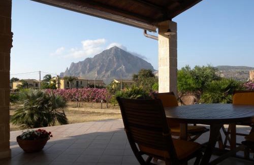Custonaci Villa | Villa Lea
