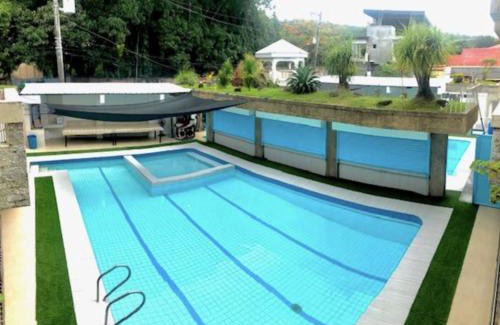 Pansol Resort | Villa Leah Natural Hotspring Resort